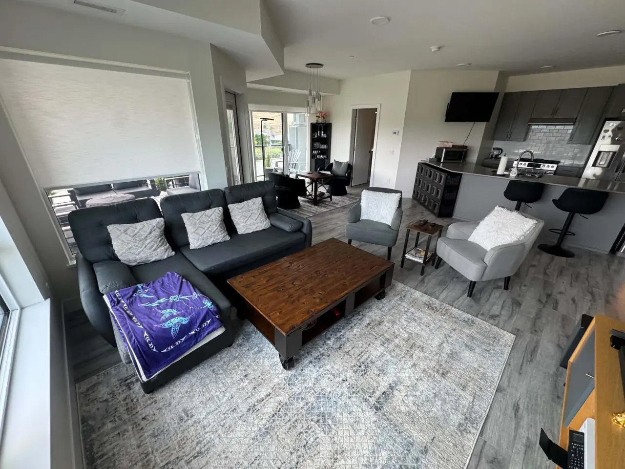 Clean living area and kitchen in a Kamloops home